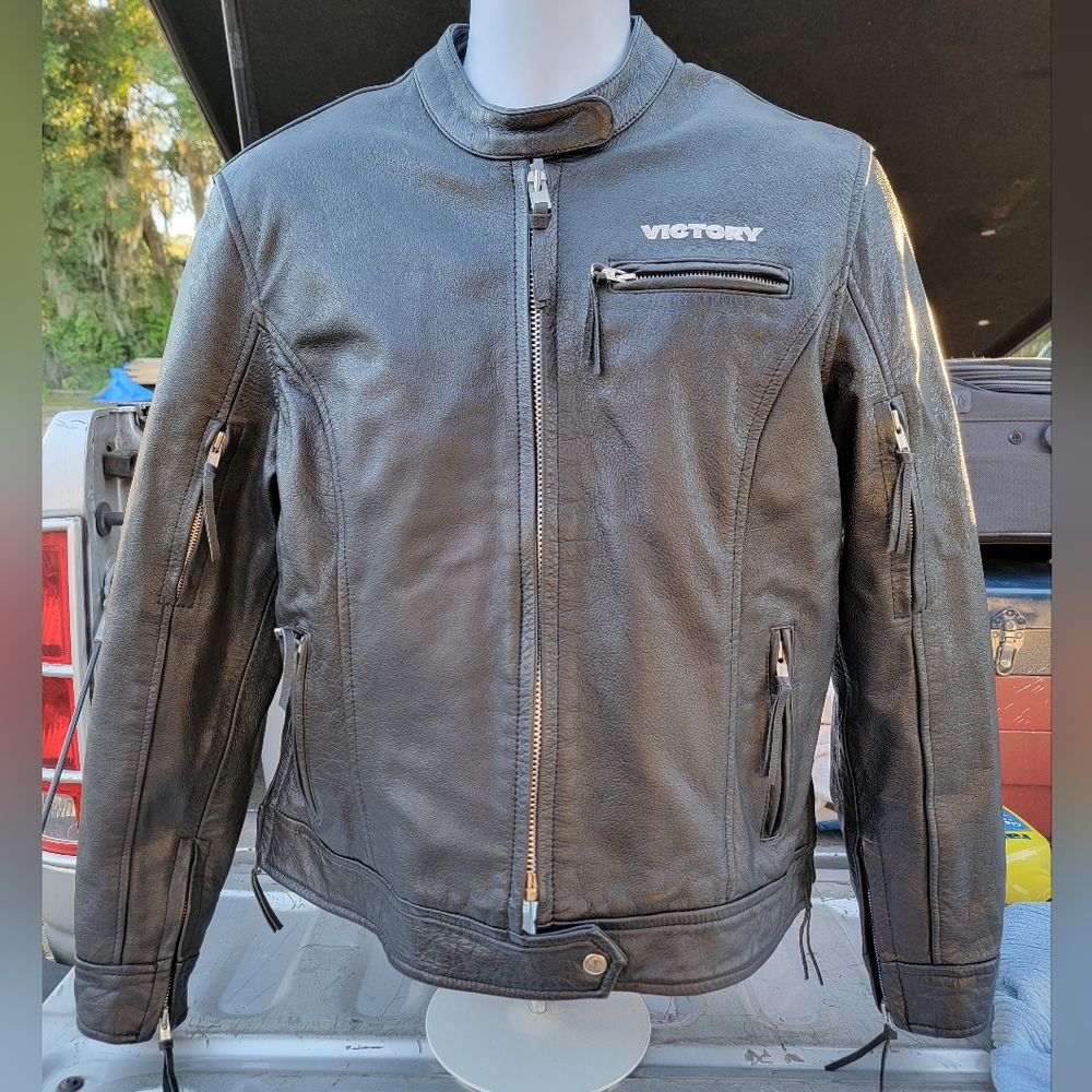 Womens XL VICTORY MOTORCYCLE LEATHER JACKET